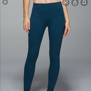 Lululemon Alberta Lake Blue Wunder Under